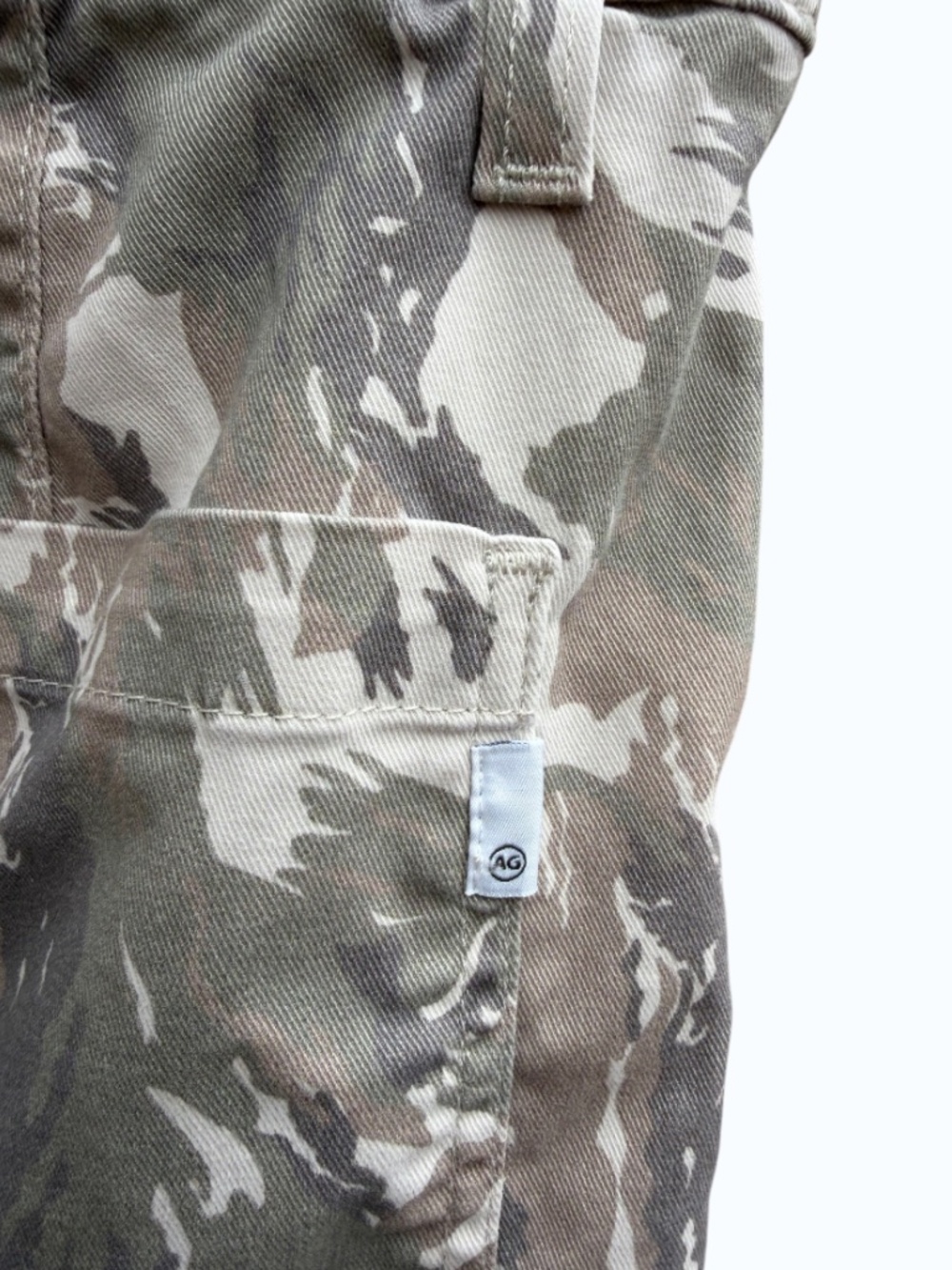 ag FIONA High-Waisted Barrel Leg Camo Pant - Picture 7 of 10